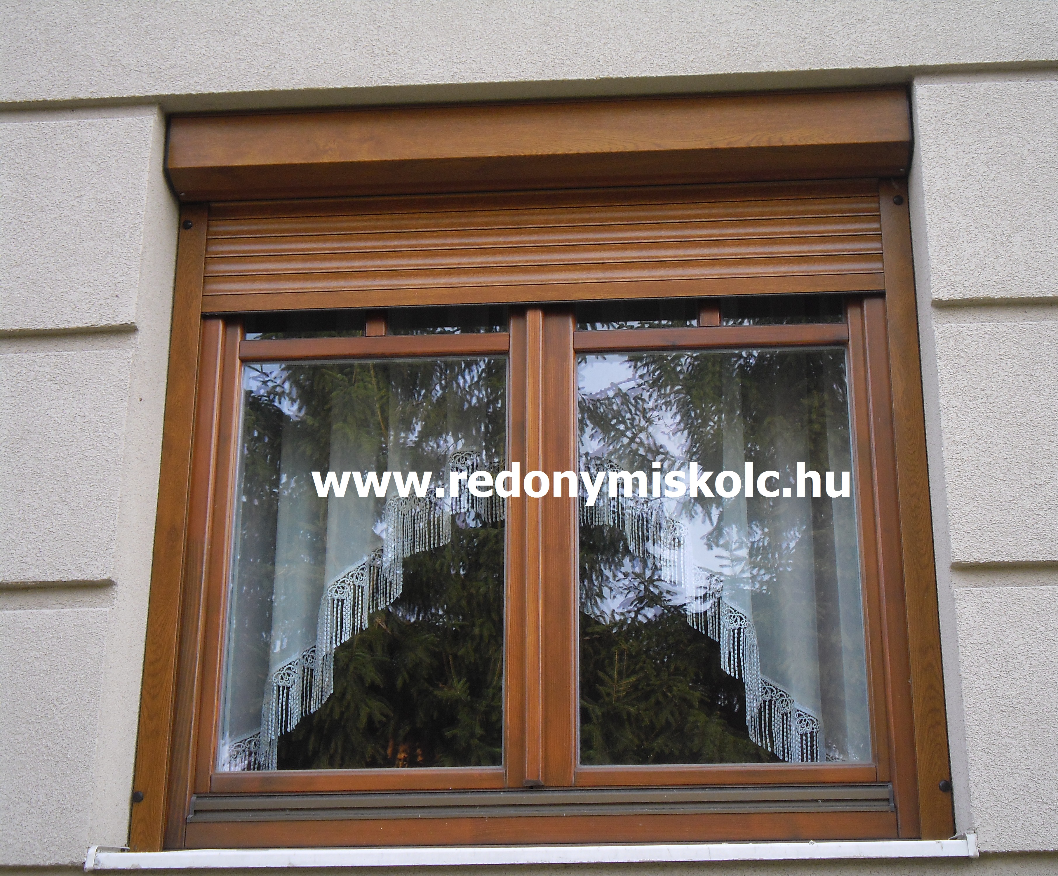 K�ls�tokos alum�nium red�ny � ablak