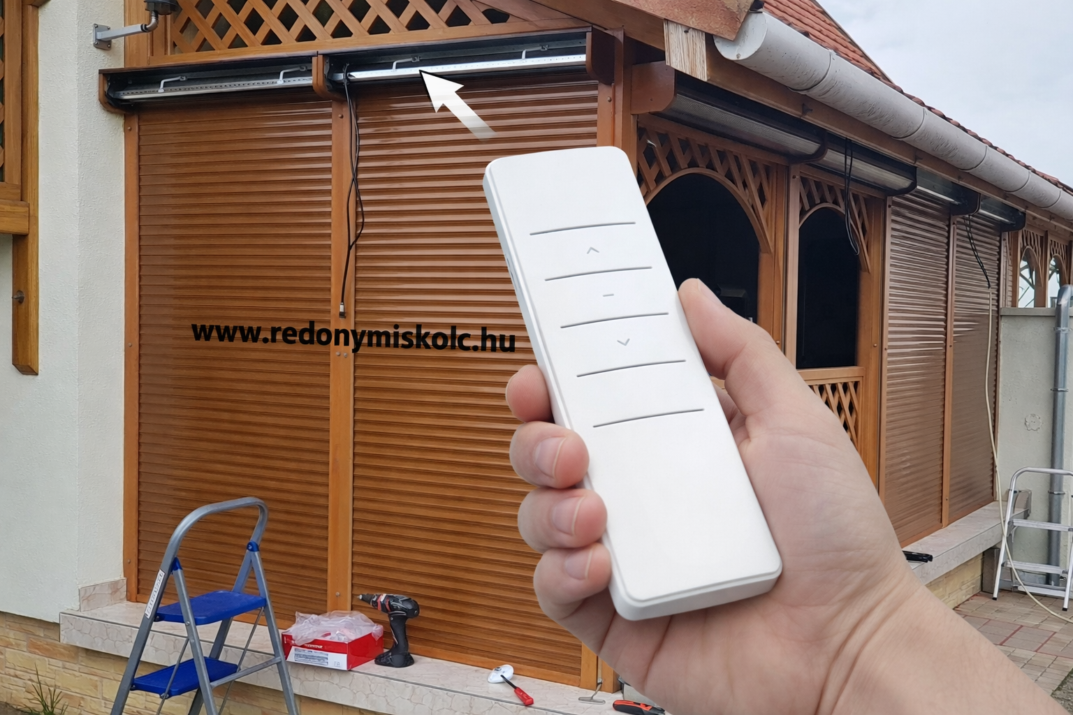 Okos red�ny vez�rl�s telefonr�l